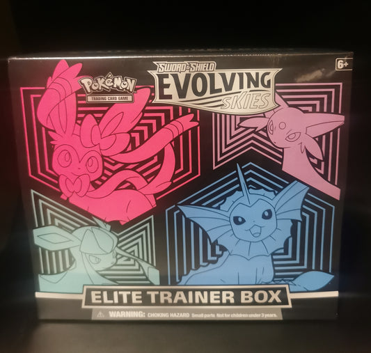 Pokémon Elite Trainer Box Evolving Skies englisch